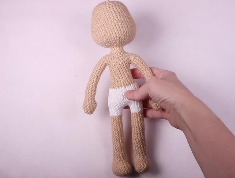 Basic Amigurumi Crochet Doll - No Sew - Tiffany Bliss